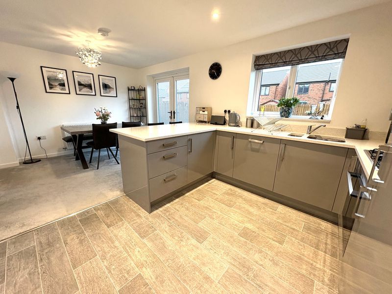 Property photo 3 of 14 Photo 12