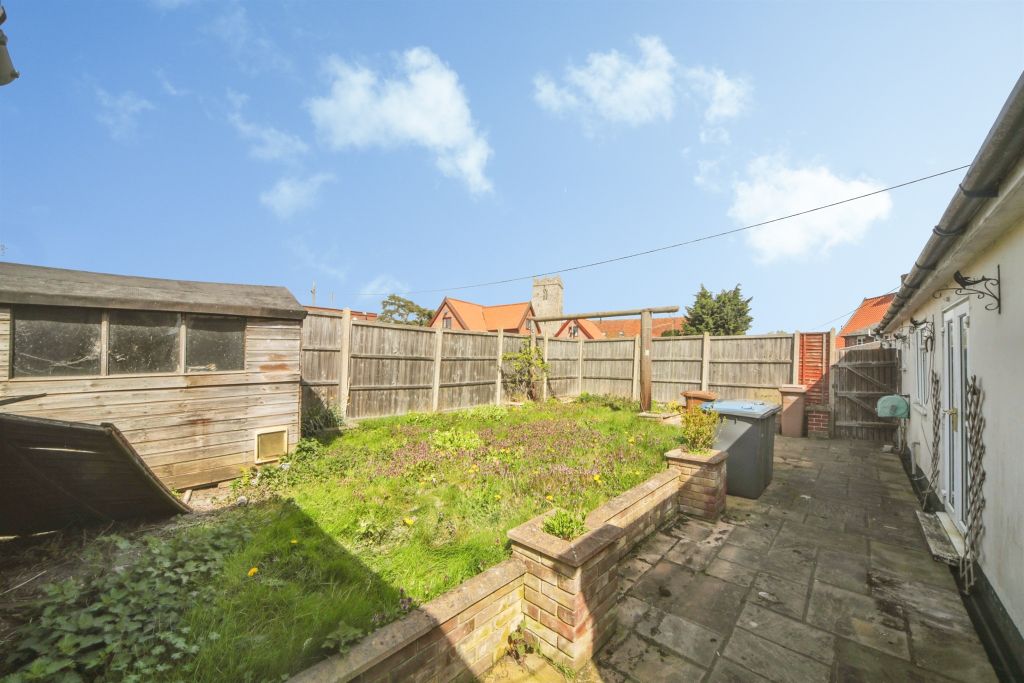 Property photo 2 of 20