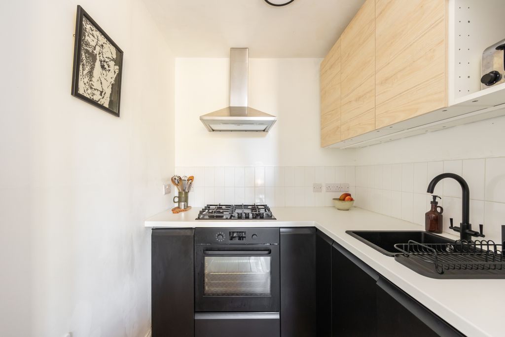 Property photo 3 of 15 Property Image 3