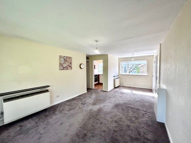 Property photo 1 of 7 Lounge