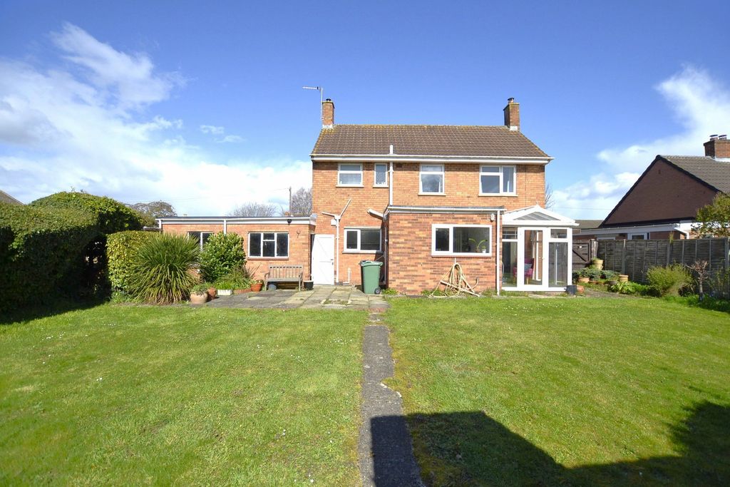 Property photo 3 of 21