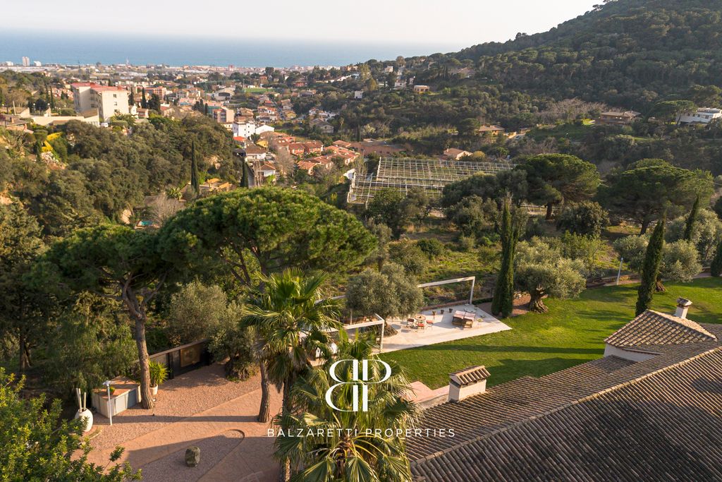 Property photo 3 of 63