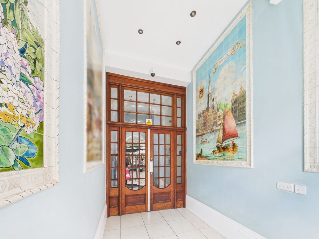 Property photo 2 of 11 4393235