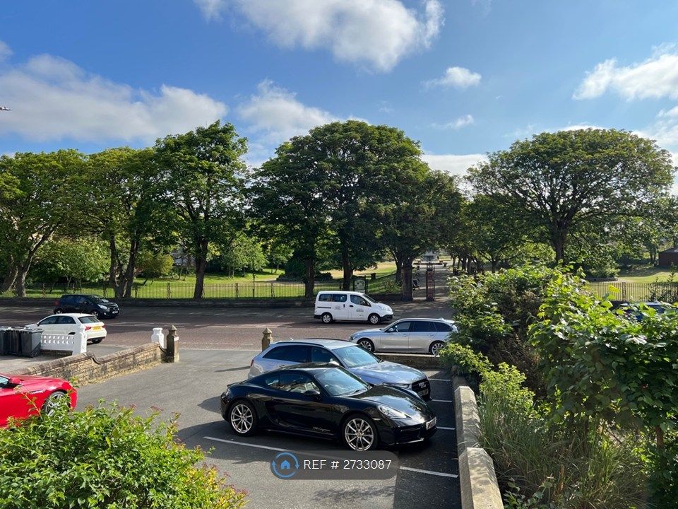 Property photo 2 of 21