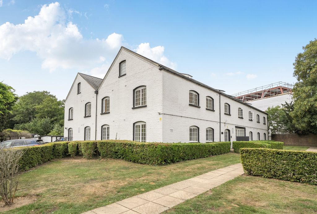 Property photo 1 of 11 1484766-2-6A426Be...
