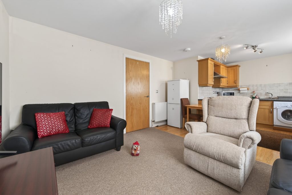 Additional image 10 of 2 bed flat for saleRidgeway Road, Rumney, Cardiff, South Glamorgan CF3