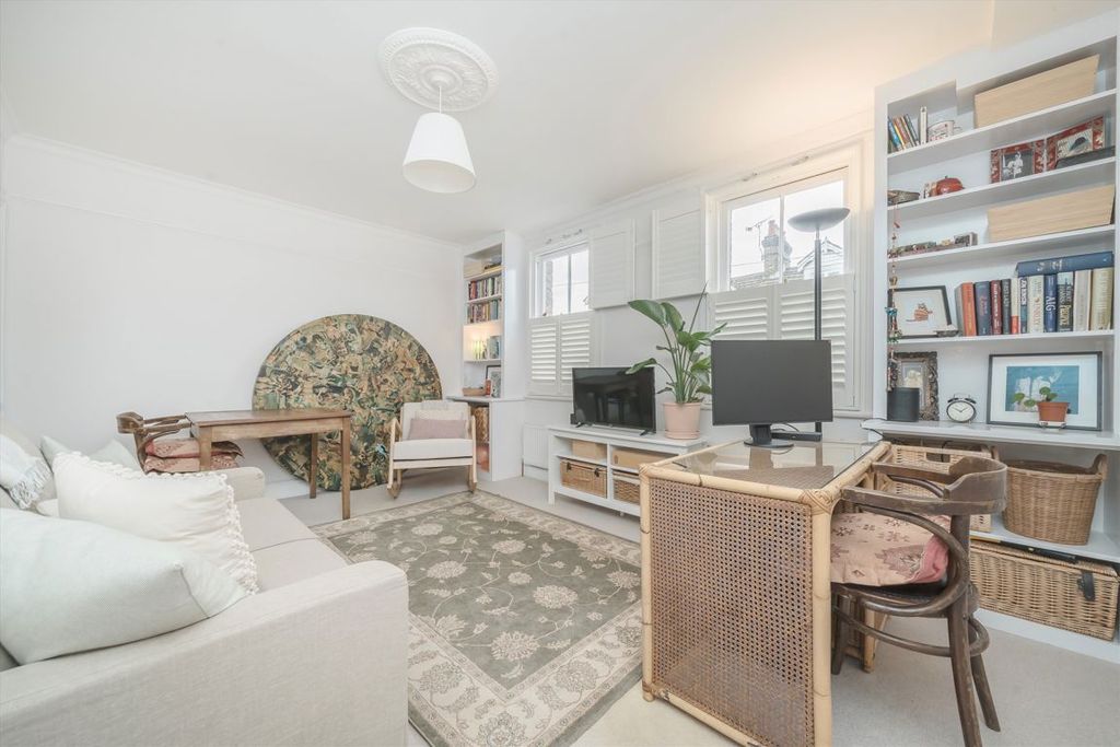 Property photo 3 of 7