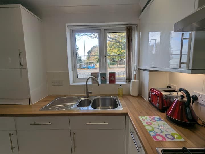 Property photo 3 of 35