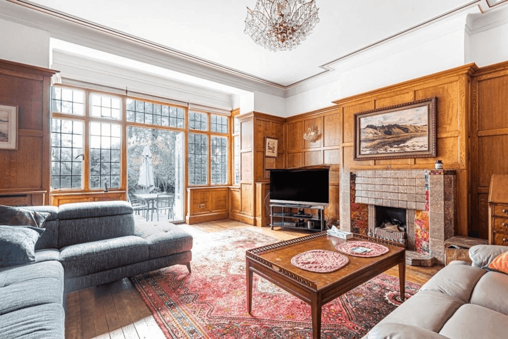 Property photo 1 of 16