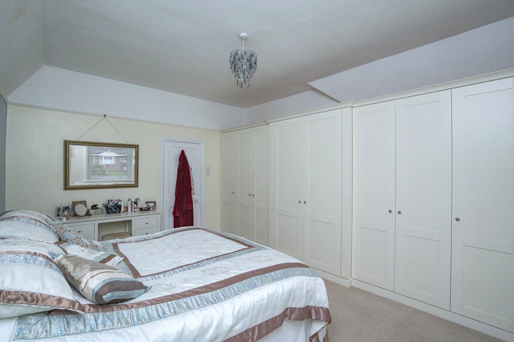 Additional image 17 of 4 bed semi-detached house for saleWoodfarm Road, Malvern WR14