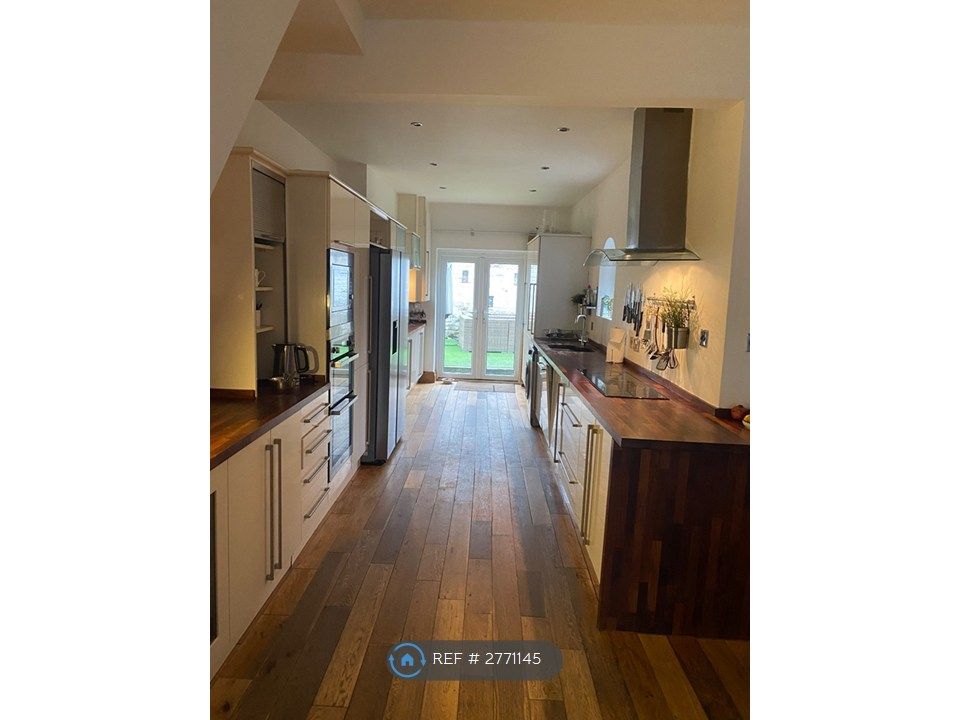 Property photo 2 of 11 Open Plan Kitchen