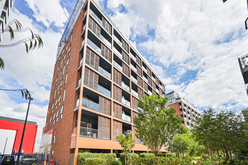 Property photo 1 of 19