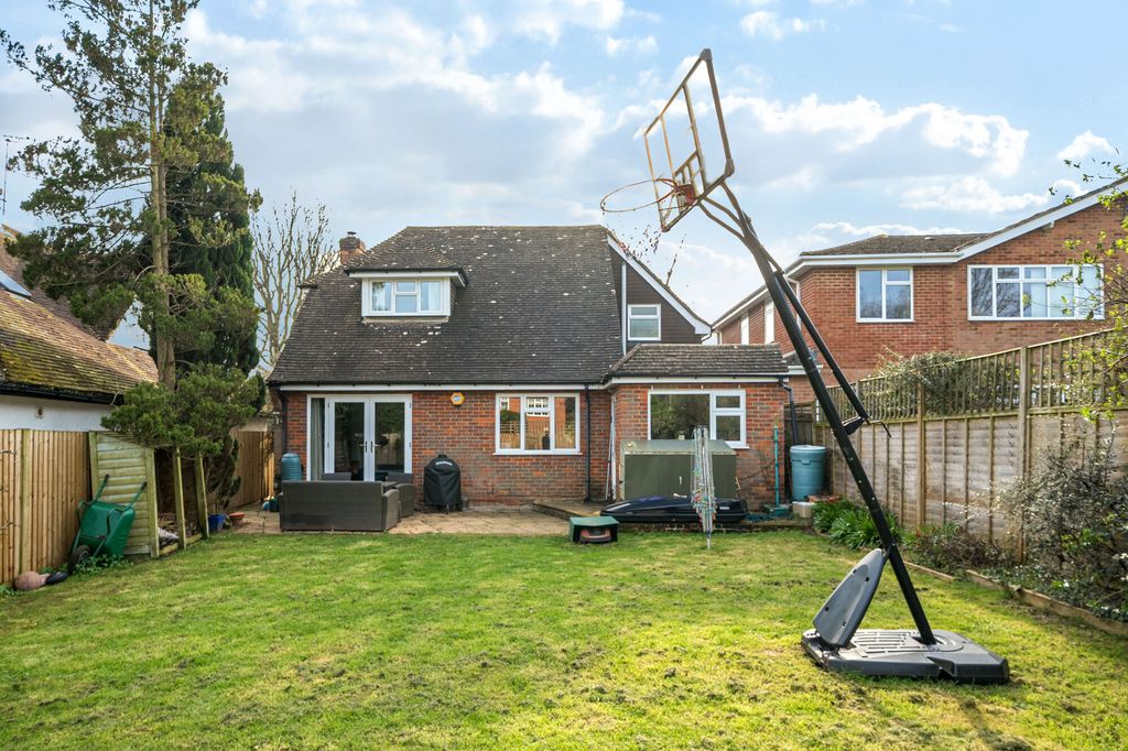 Property photo 2 of 11