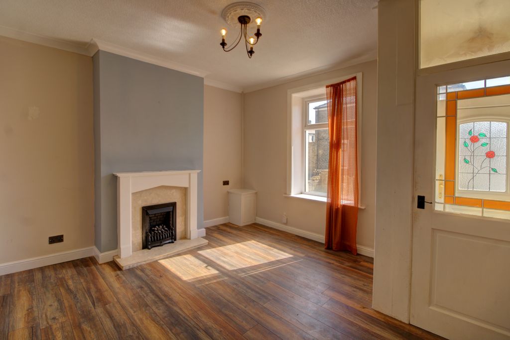 Property photo 2 of 15 2