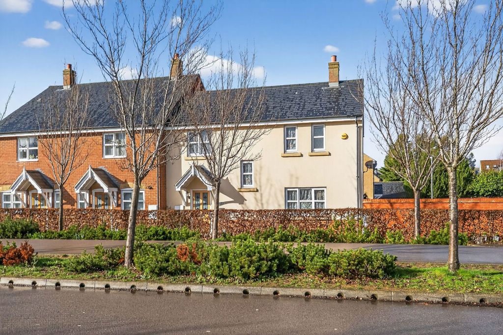 Property photo 1 of 25