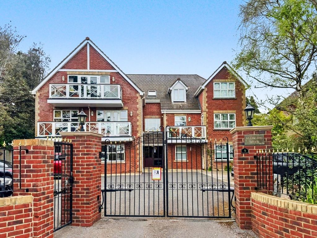 Property photo 1 of 14