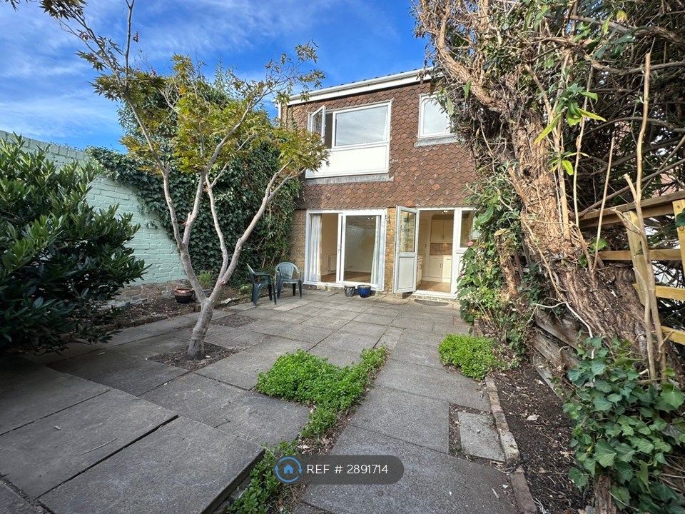 Property photo 1 of 21