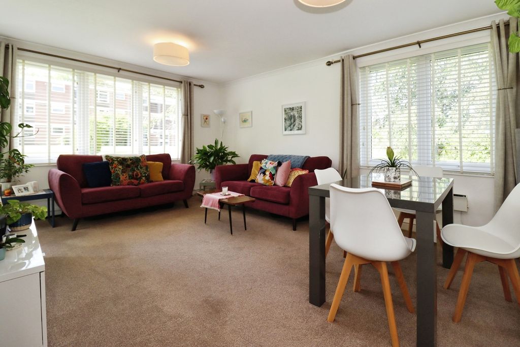 Additional image 6 of 2 bed flat for saleMarlborough Drive, Frenchay, Bristol BS16