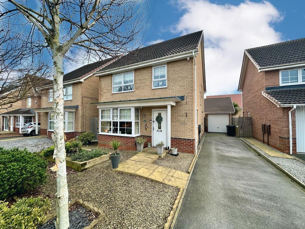 Property photo 1 of 13 Front