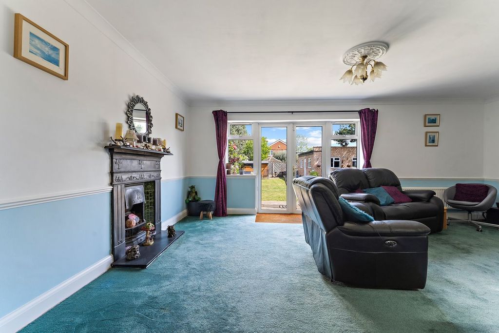 Property photo 3 of 19