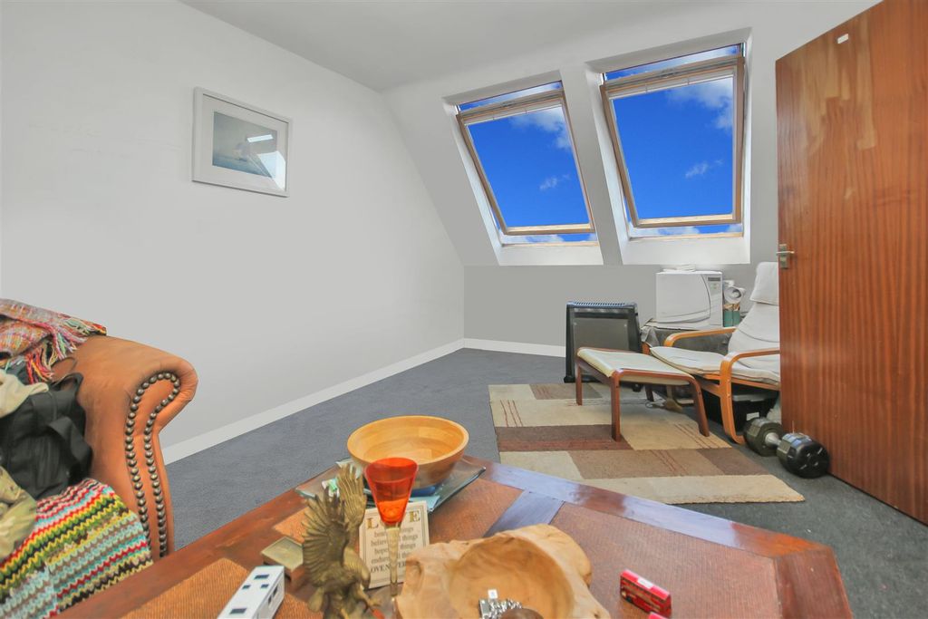 Property photo 3 of 11 Img_6147.Jpg