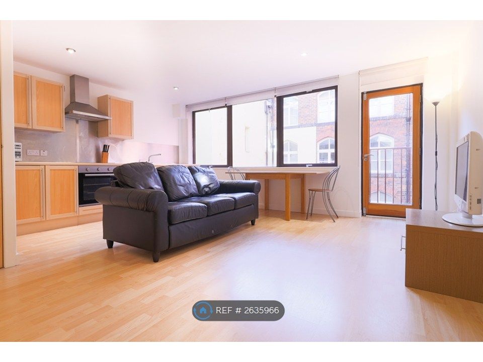 Property photo 1 of 14 Lounge