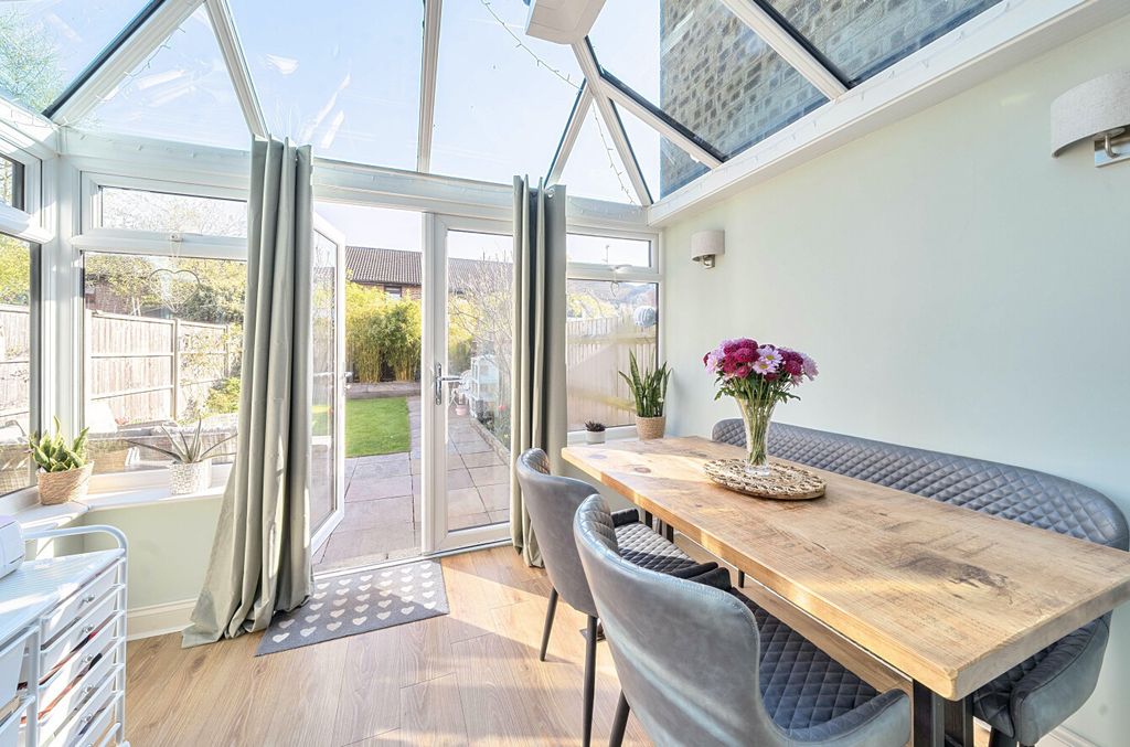 Property photo 3 of 23 1440875-20-69d615...