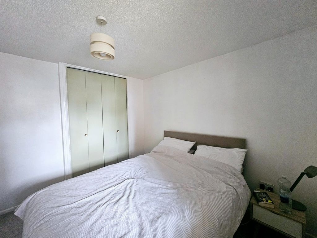Property photo 3 of 6 Image