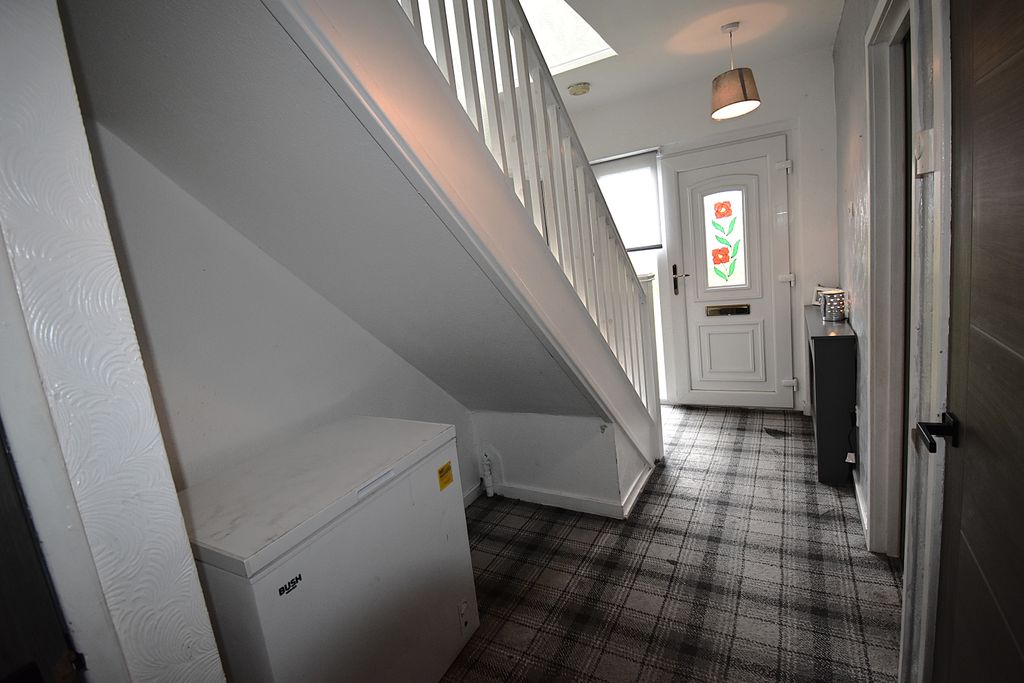 Property photo 3 of 24