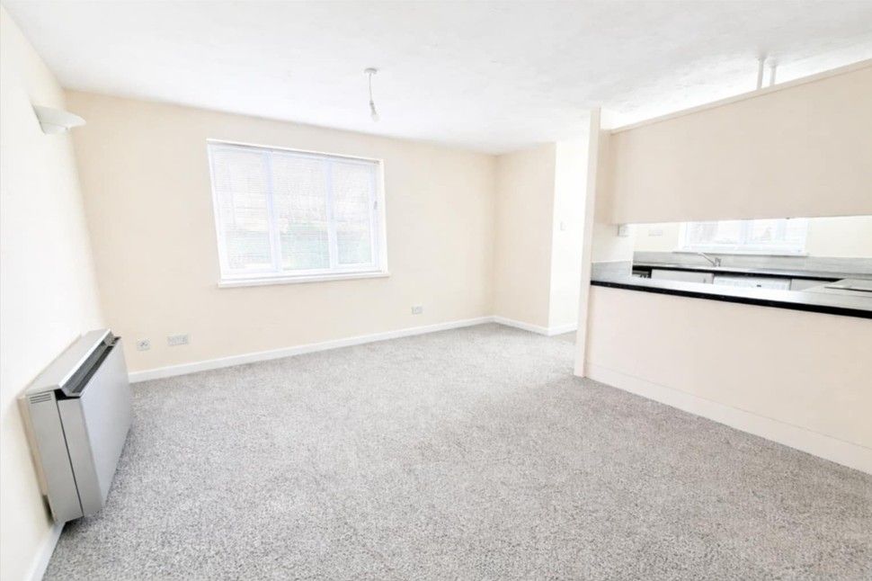 Property photo 3 of 7