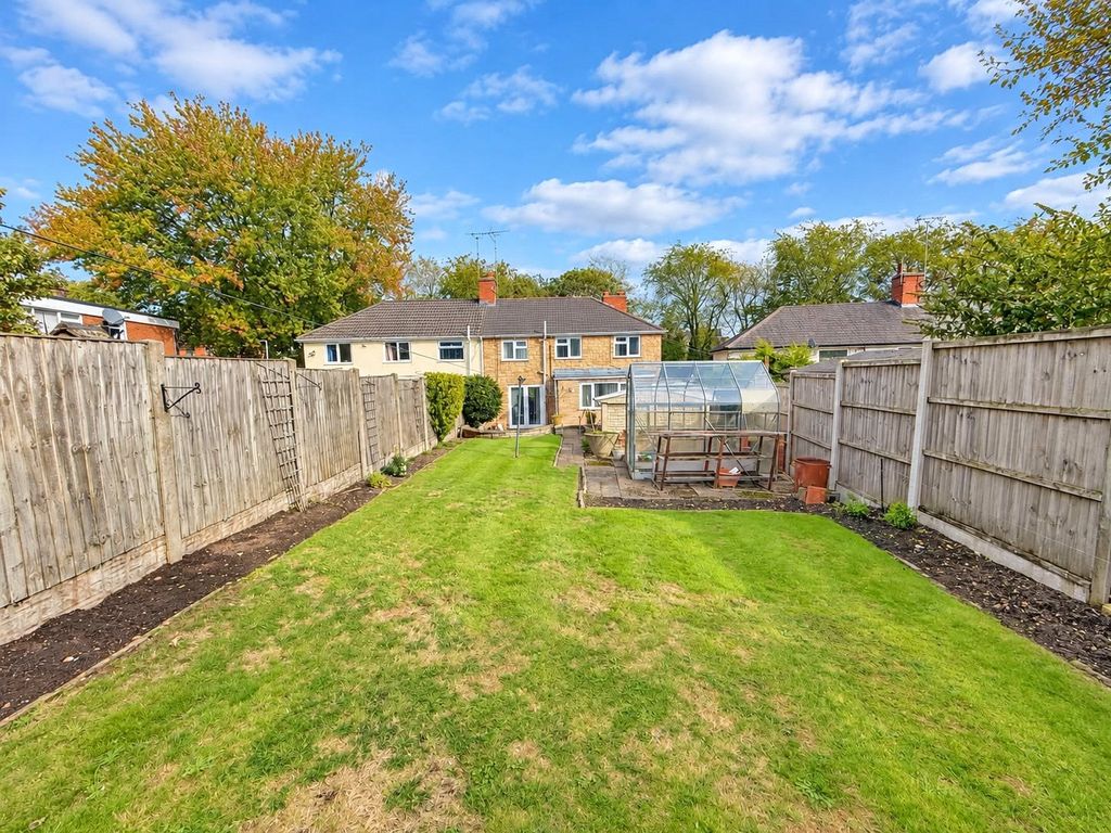 Property photo 2 of 22 Picture No. 15