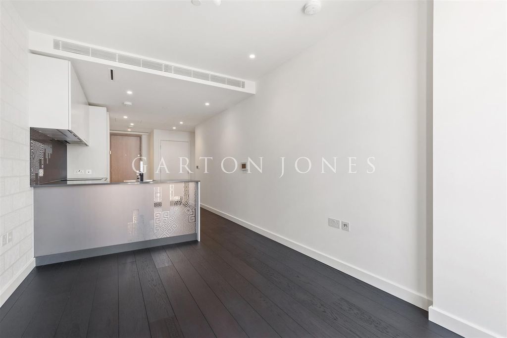 Property photo 2 of 28 Reception (6).Jpg