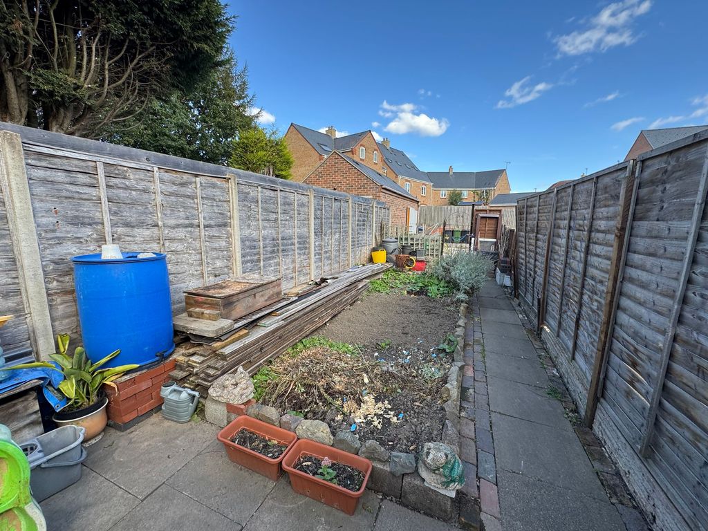 Property photo 2 of 24