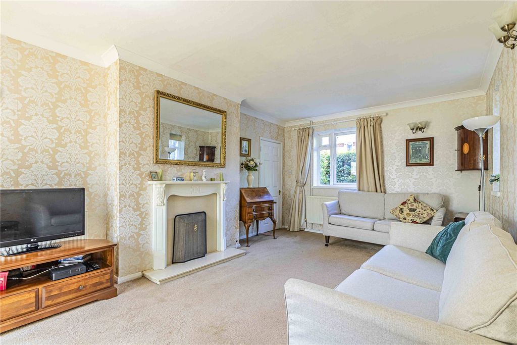 Property photo 2 of 40 Picture No. 04