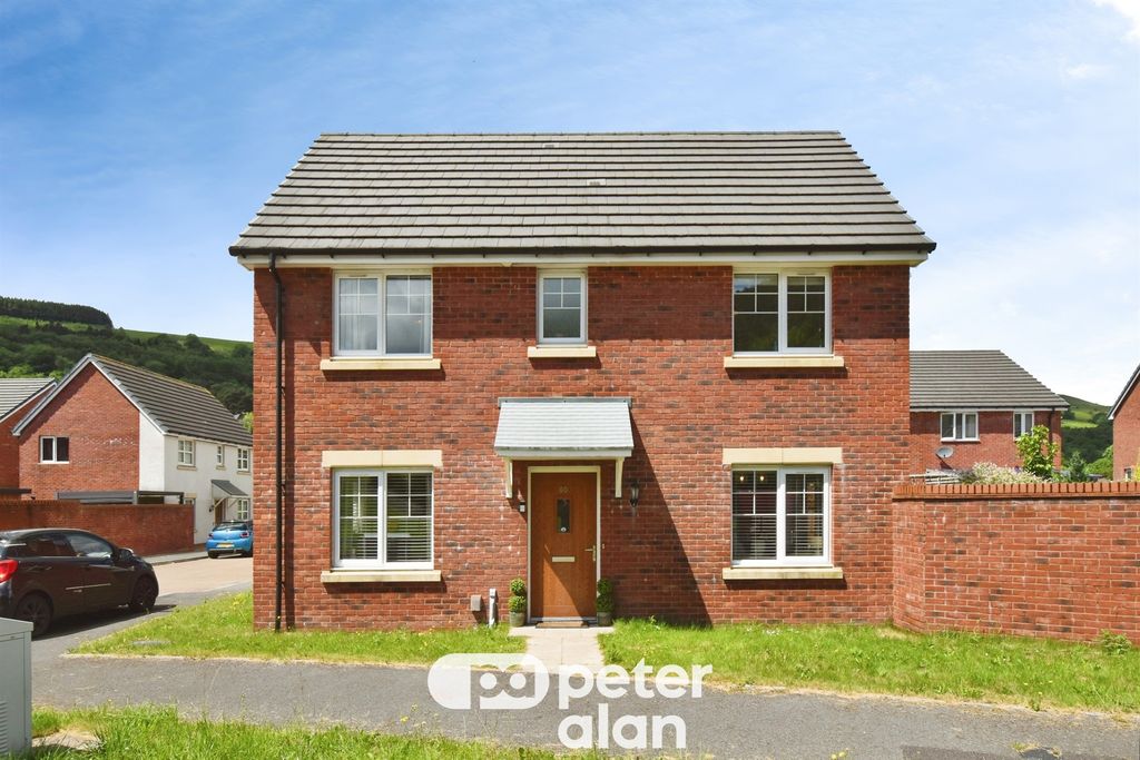 Property photo 1 of 31