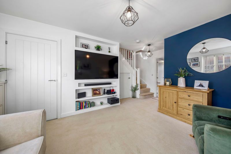 Property photo 3 of 28 Living-Room