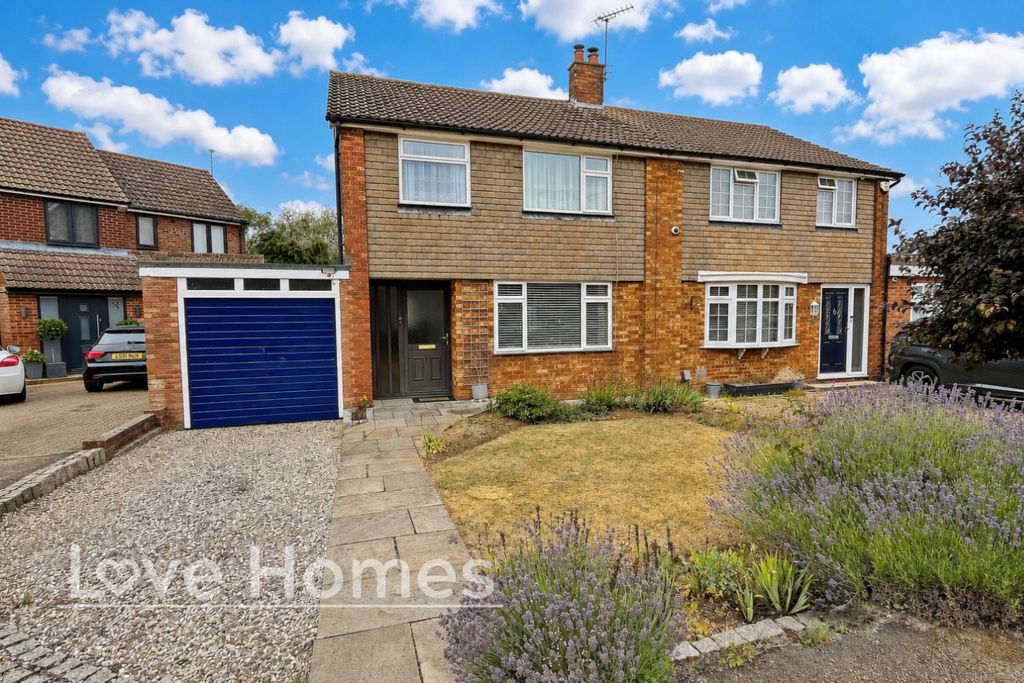 Property photo 1 of 16 4505611