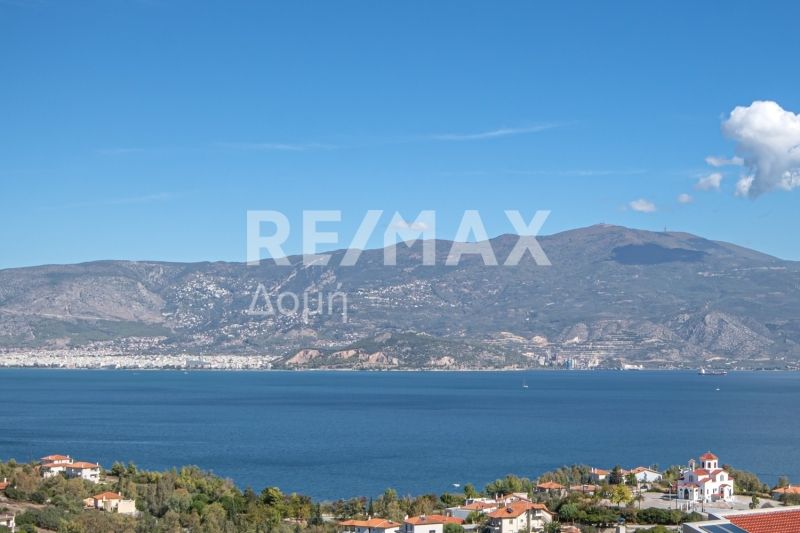 Property photo 2 of 50