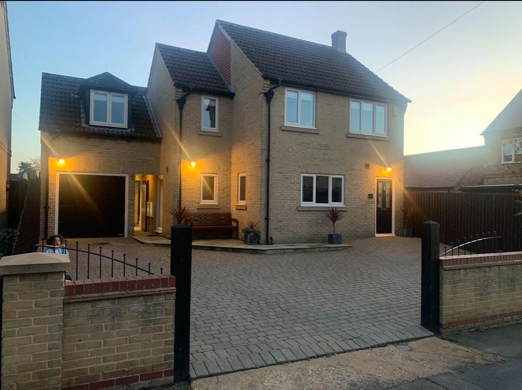 Property photo 1 of 16