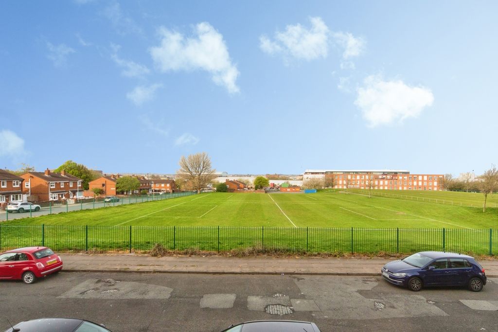 Property photo 2 of 18 Pbox-Img.Jpg