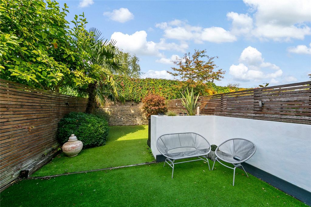 Property photo 3 of 18 Picture No. 35