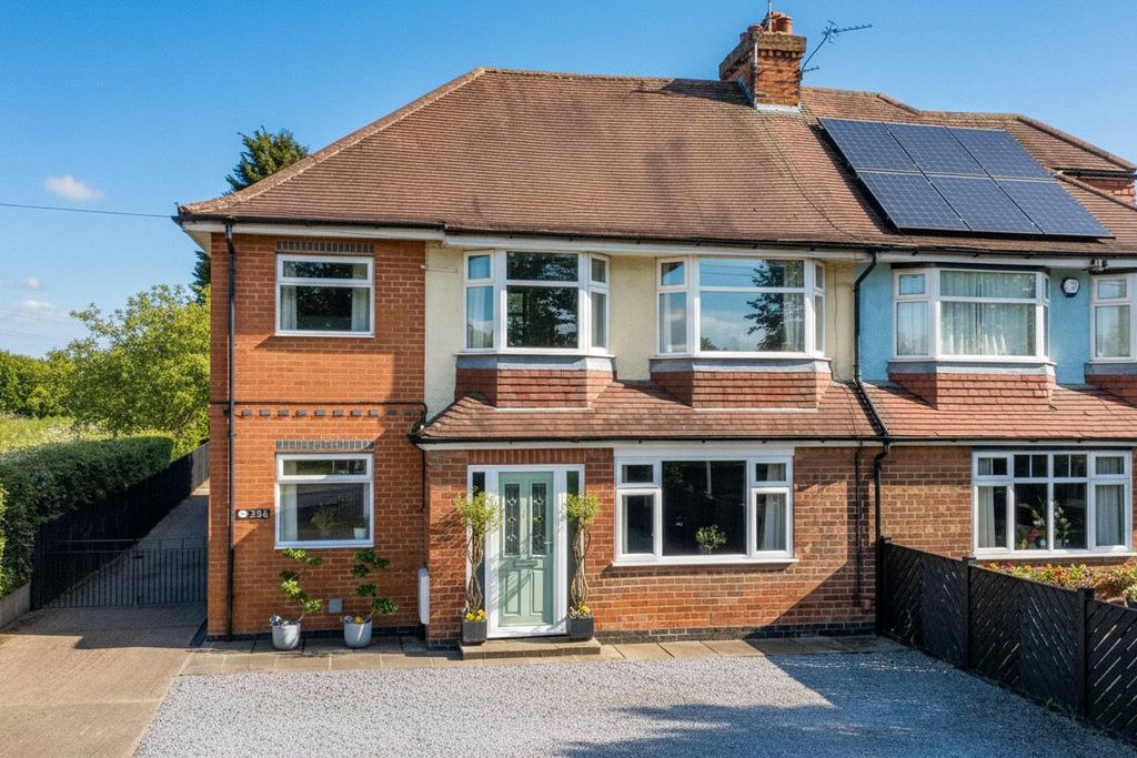 Property photo 1 of 27