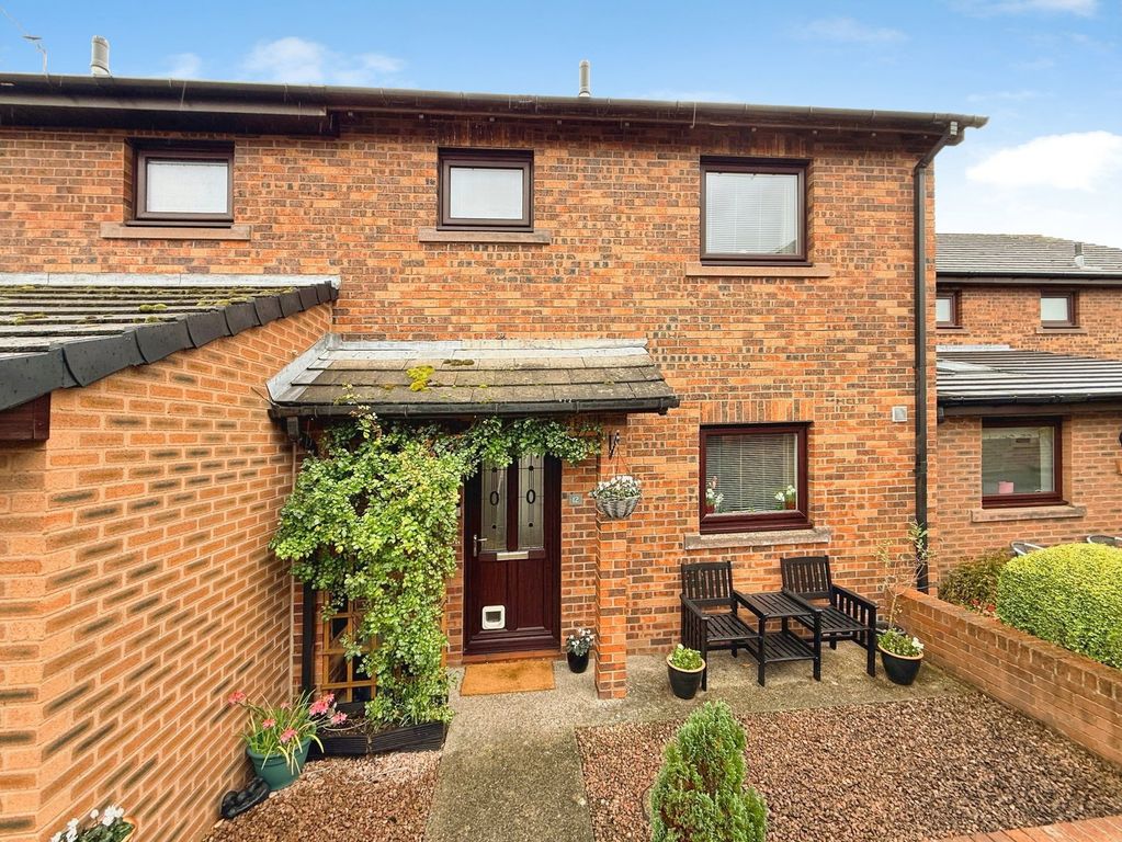 Property photo 1 of 18