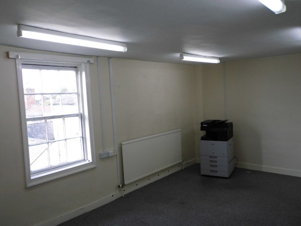 Property photo 3 of 6