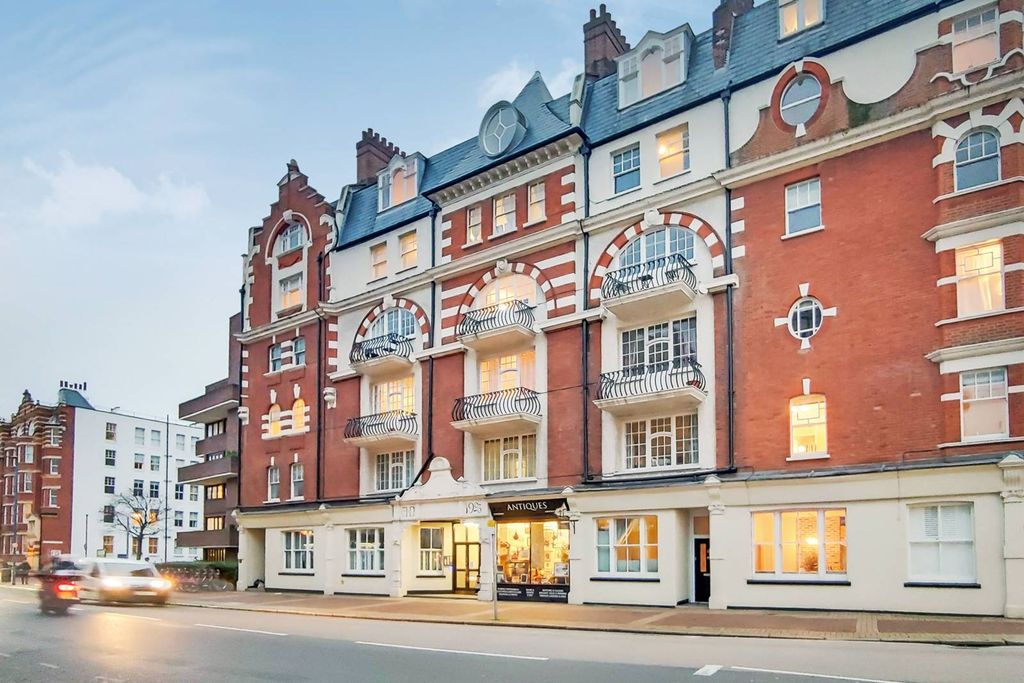 Property photo 2 of 14