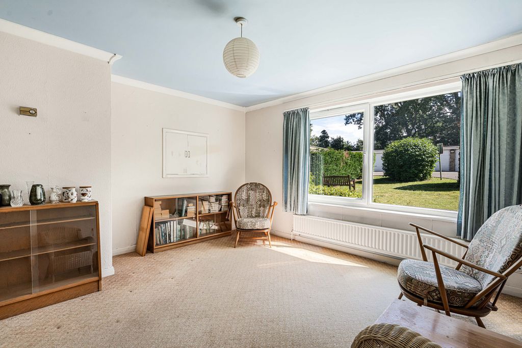 Property photo 2 of 12