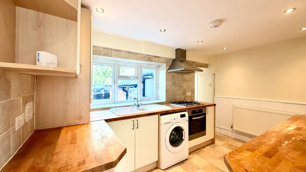 Property photo 3 of 24