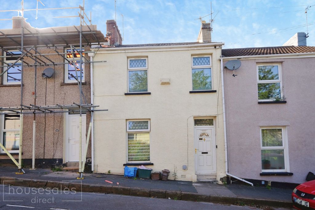 Property photo 1 of 10