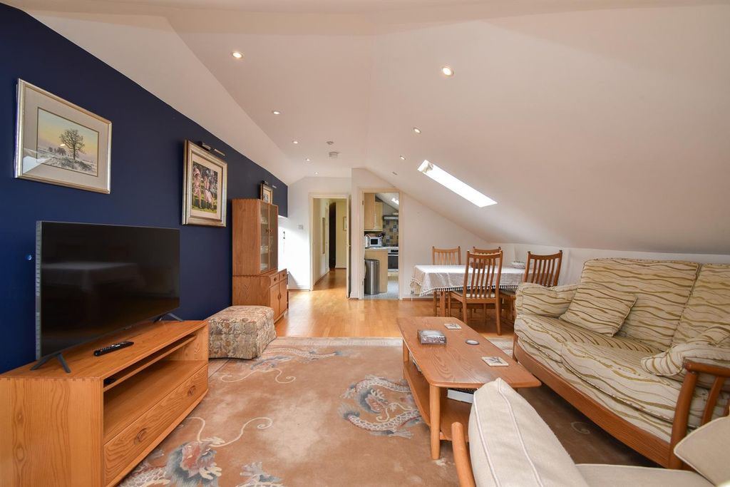 Property photo 2 of 17 Living Space