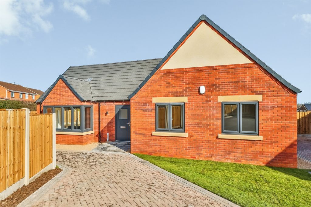 Property photo 1 of 20